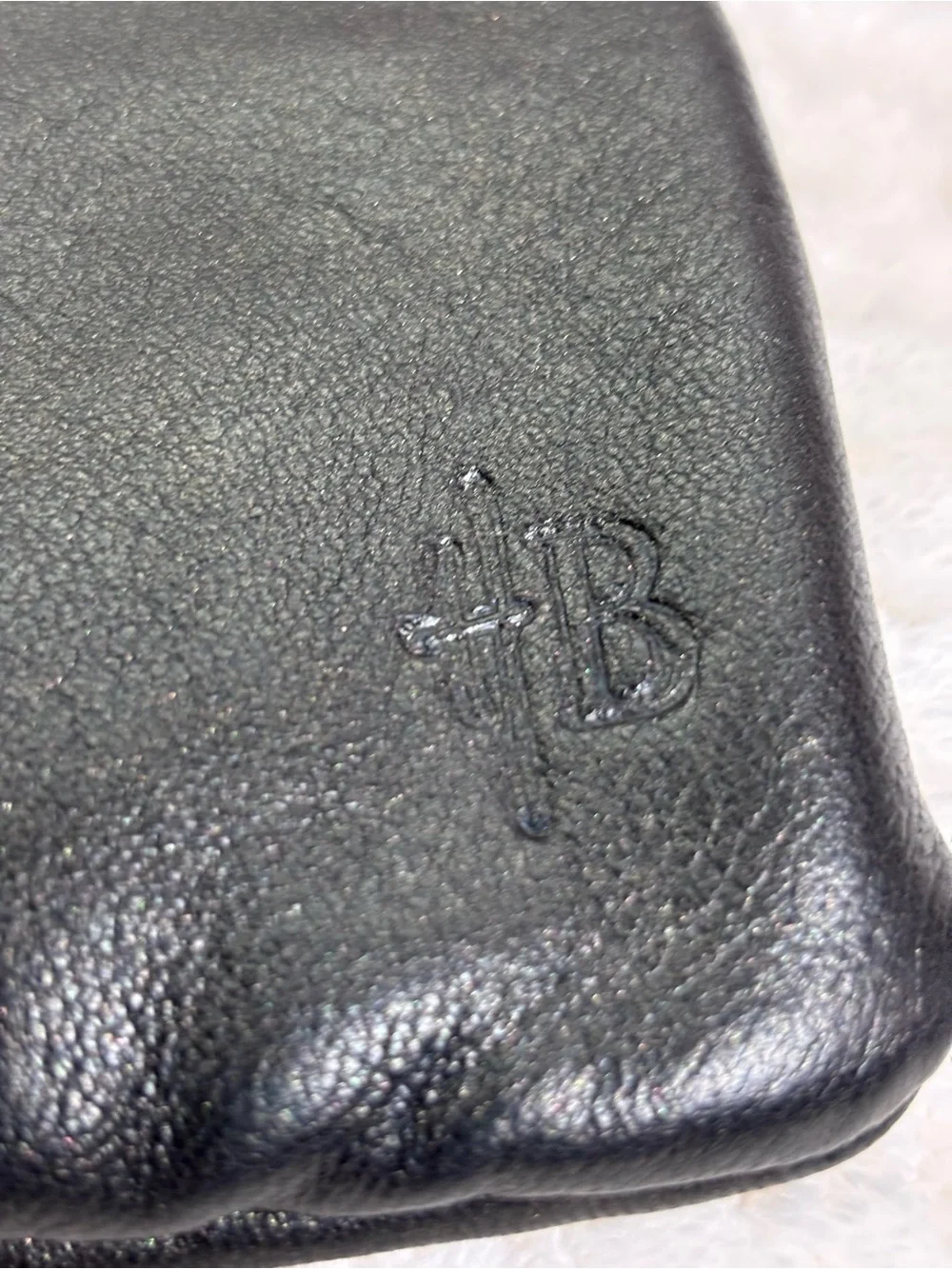H&Butler Mighty Purse Smooth Black Leather Wristlet w/Built-in Phone Charger